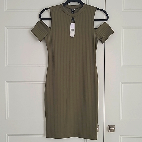 GUESS cold shoulder Carson dress - Picture 1 of 5